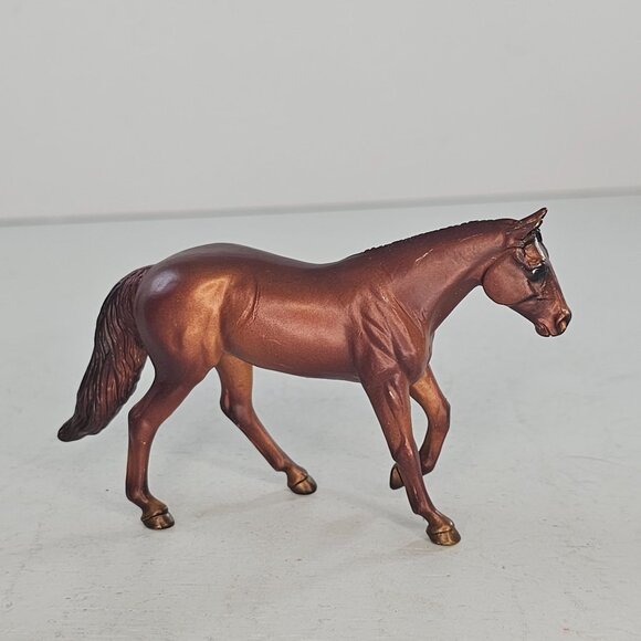 Breyer Stablemate Loping Quarter Horse Crazy Surprise 3 #781154 - Picture 4 of 8